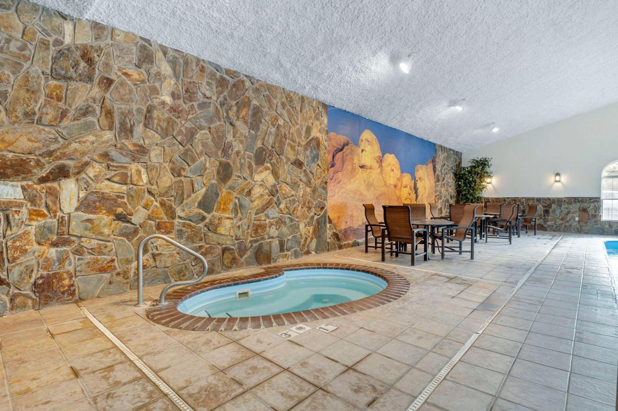Comfort Inn & Suites Mt Rushmore Keystone Exterior foto